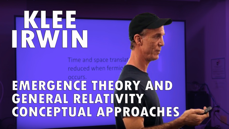 Emergence Theory and General Relativity: Conceptual Approaches